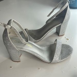 Chunky Low Heel Pump Sandals, Dream Paris size 7.5 (only wore once)